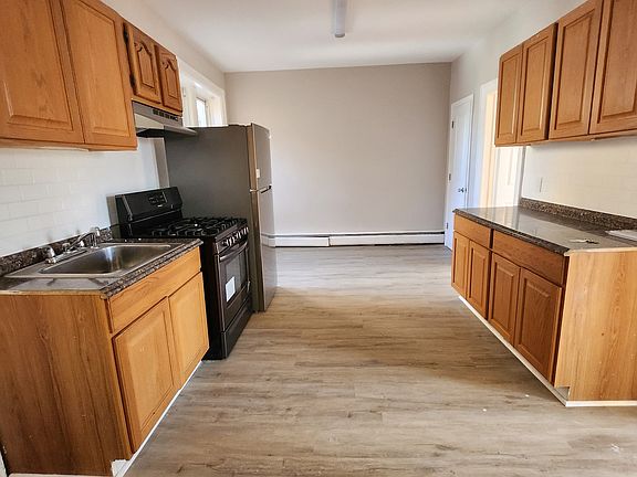 2nd image of 233 Fowler Ave #7L