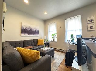 63 Charter St APT 4, Boston, MA 02113