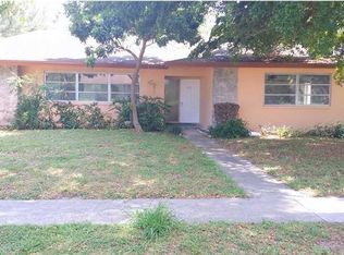 1570 40th St, West Palm Beach, FL 33407