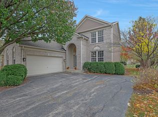 3 Quayside Ct, Algonquin, IL 60102