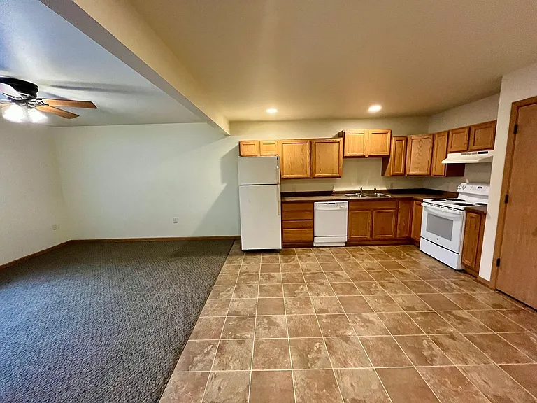 3104 Jelinek Ave — Photo 3