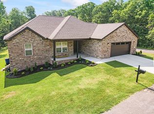 2 Hastings Ln, Bella Vista, AR 72714
