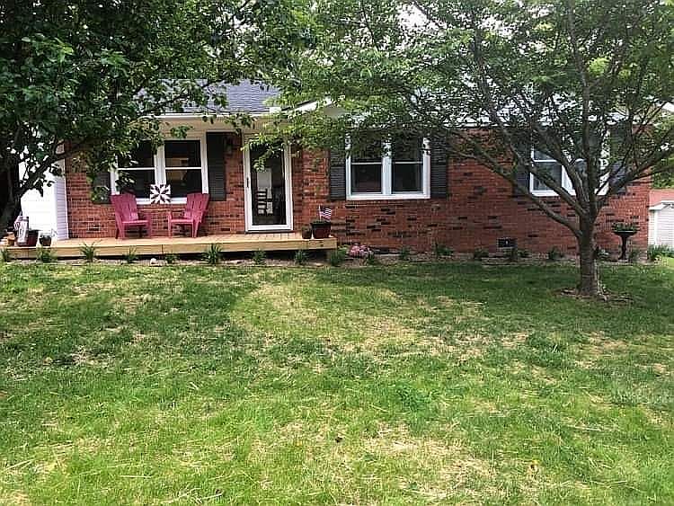 1st image of 165 Whispering Hills Ln