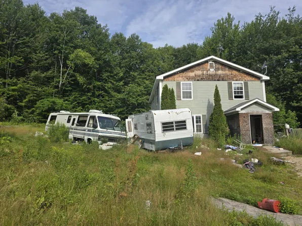 116 High Street, West Paris, ME 04289