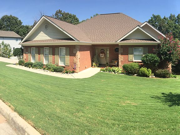 2nd image of 10123 Skylark Dr SE