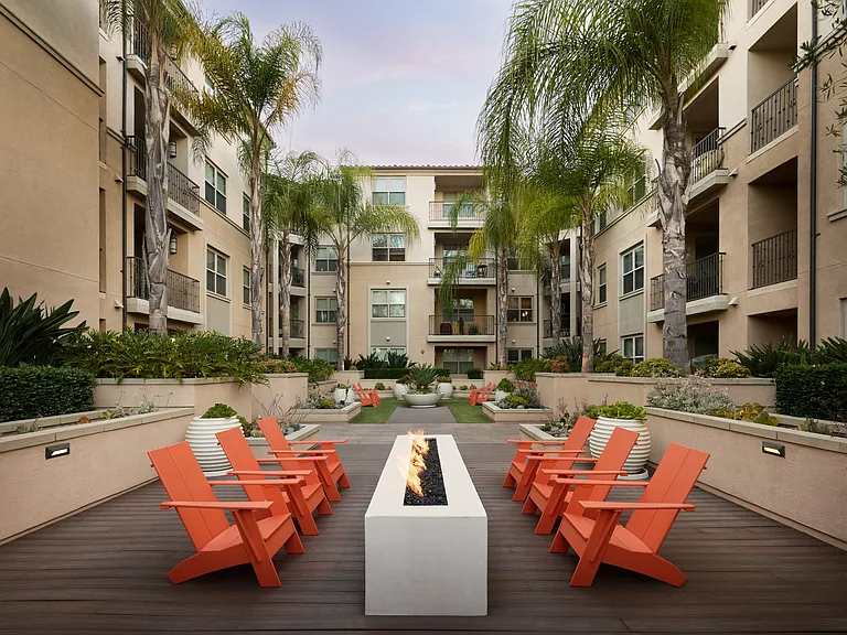Reata Oakbrook Village — Photo 10