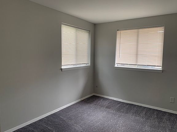 4th image of 135 N Lincolnway APT 7B