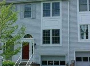 14 Cherryhurst Ln, Bridgeville, PA 15017