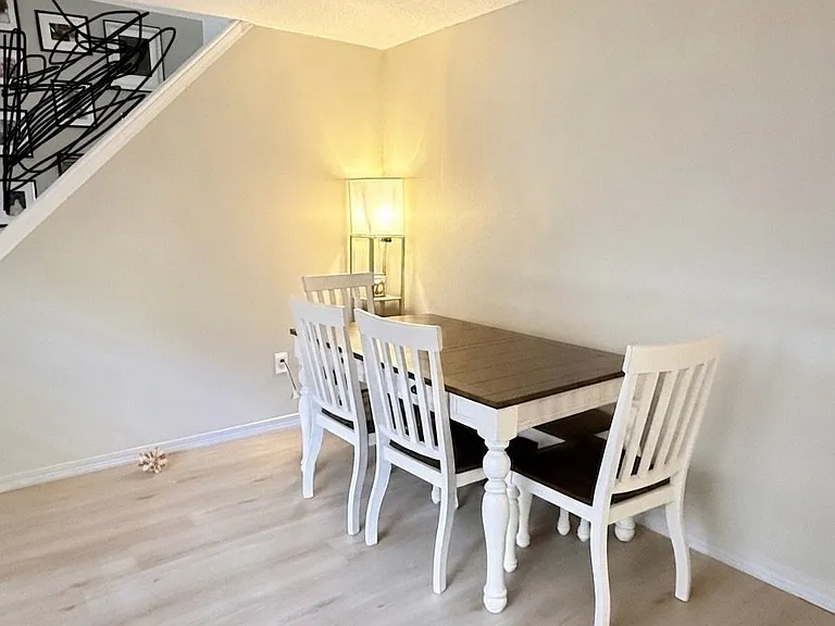2301 W Michigan Ave #17 — Photo 10