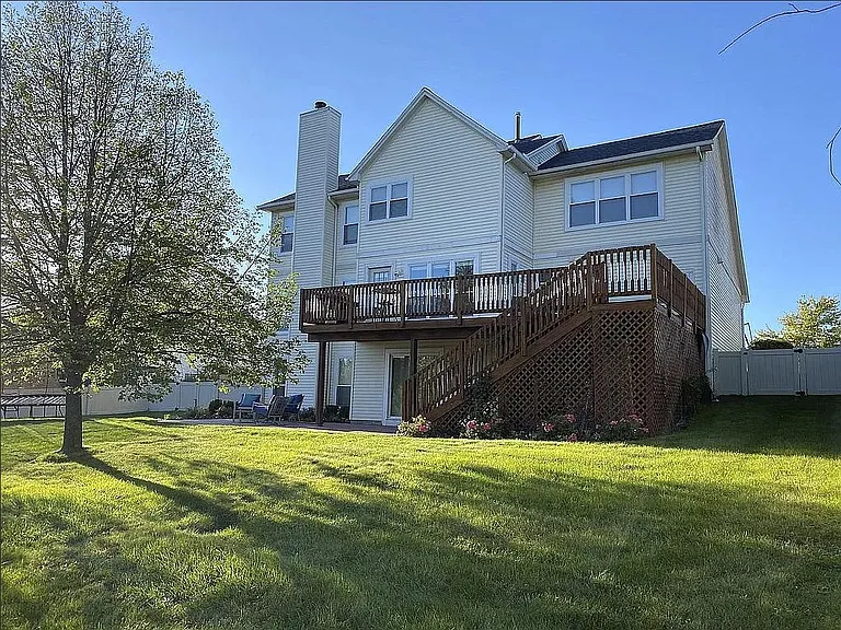 3047 Green Valley Dr — Photo 21
