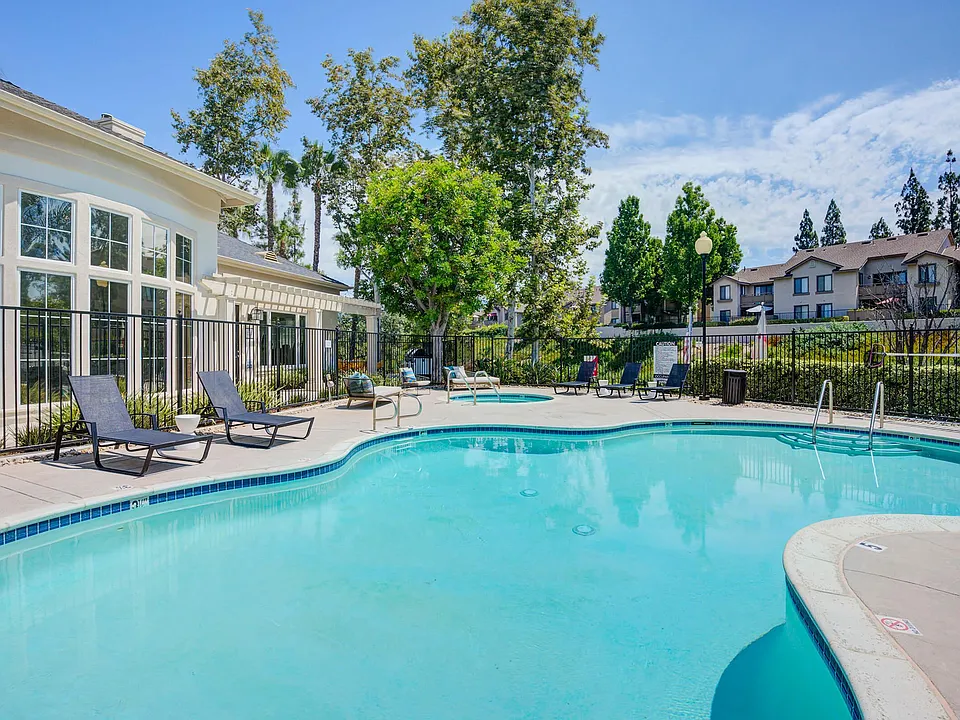 Bellecour Way Apartment Homes