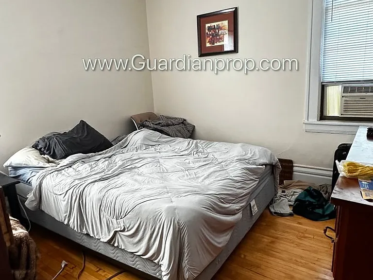 2870 Humboldt Ave S #12 — Photo 10