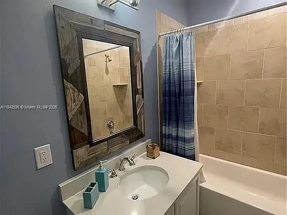 7139 Greenwood Park Cir #12 — Photo 35