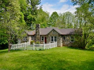 47 Fair Oaks Rd, Arden, NC 28704