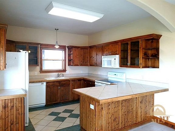 4th image of 840 Landmark Dr