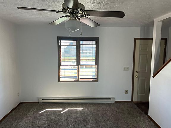 3rd image of 1565 Windridge Pl APT C