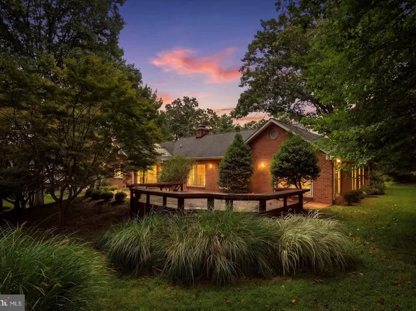 3 S Lake Way, Reisterstown, MD 21136