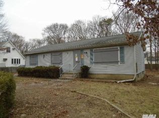 67 Tonopan St, Mastic, NY 11950