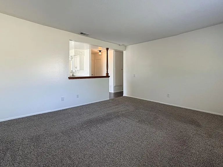 11231 Reddiford Ct — Photo 8