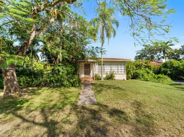 701 NE 119th St, Biscayne Park, FL 33161