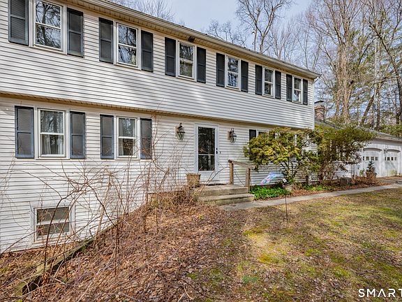 3rd image of 3 Cotswold Way