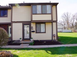 964 Hampton Ridge Dr, Akron, OH 44313