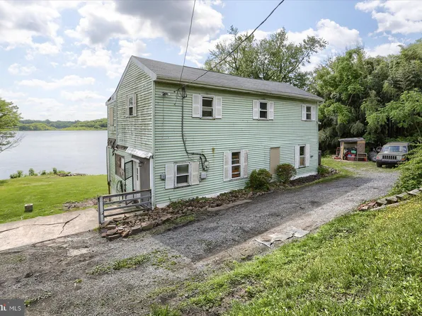 918 River Rd, Marysville, PA 17053
