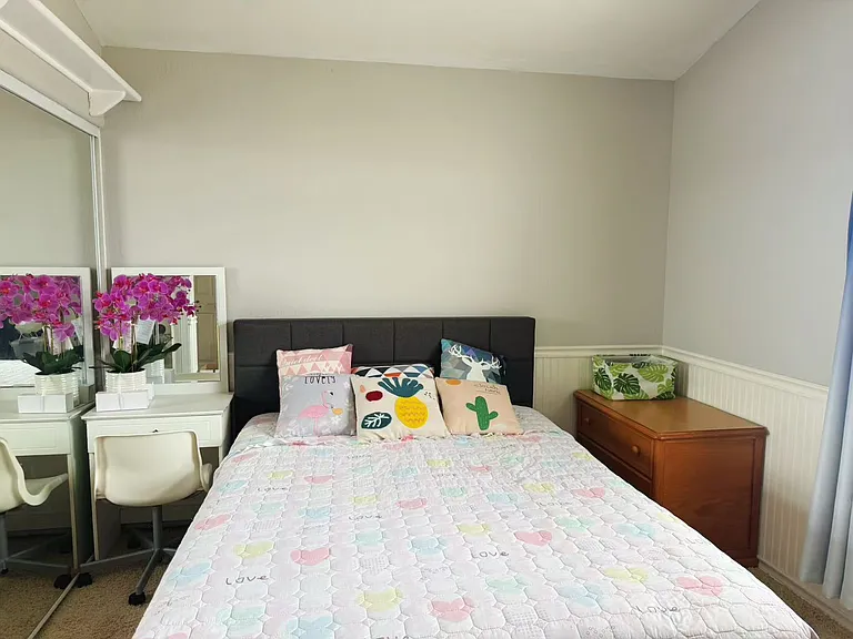 Bedroom3 (Upstairs)