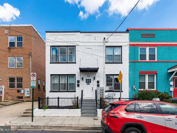 1825 Providence St NE APT 3