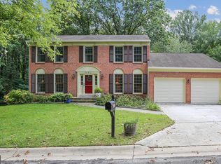 9852 Mainsail Dr, Gaithersburg, MD 20879