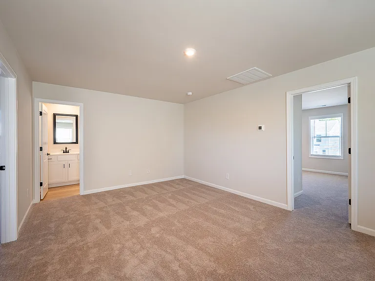 852 Tess St — Photo 17