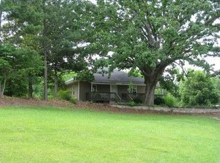 99 County Road 286, Roanoke, AL 36274