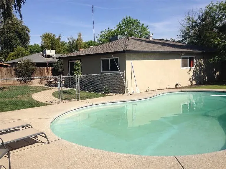 5903 E Pontiac Way — Photo 3