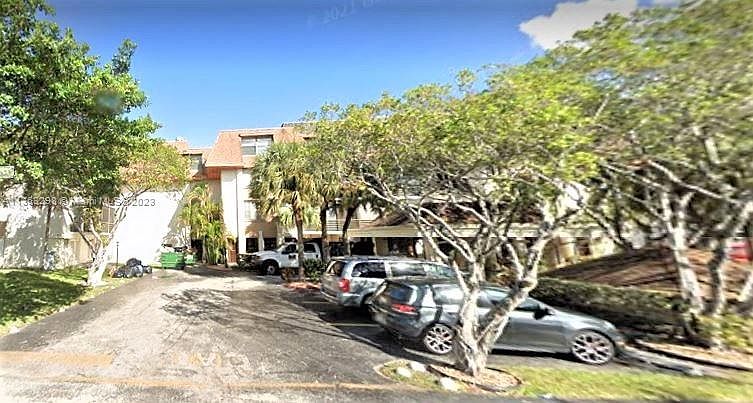 1st image of 671 NE 195th St APT 417E