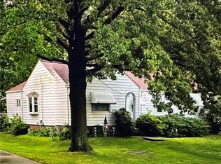 2287 Center Rd, Avon, OH 44011