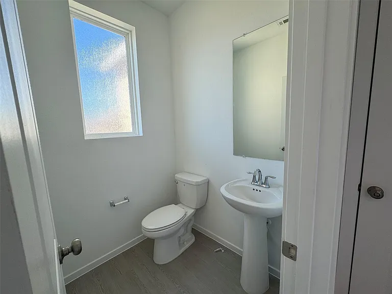 21610 Berry Crest Ln — Photo 5