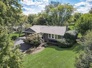 508 Lakepoint Dr, Barrington, IL 60010