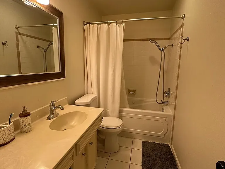 4731 Longstreet Pl — Photo 14