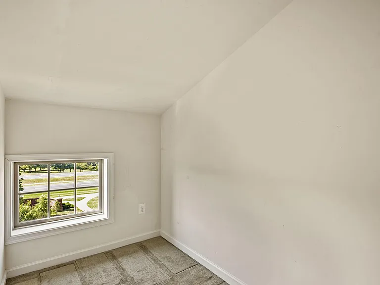 43176 Witham Sq — Photo 33