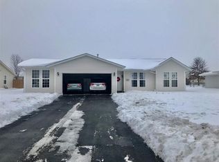 15615 Stonecrest Rd, South Beloit, IL 61080