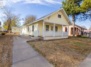 214 3rd St, Smolan, KS 67456
