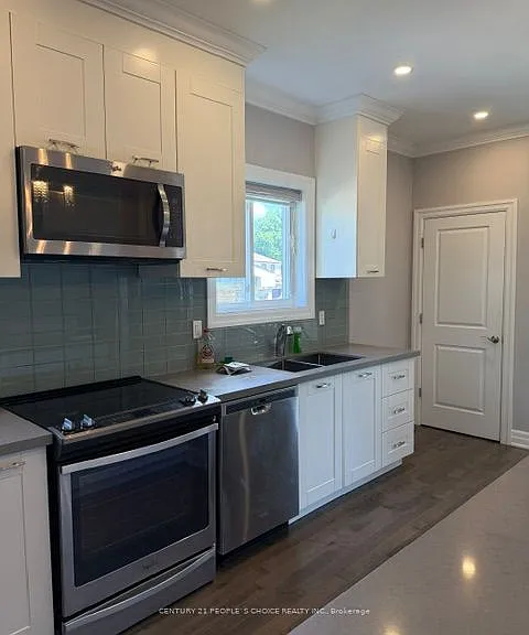 2951 Salerno Cres — Photo 4