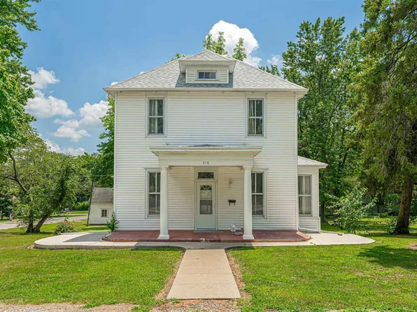 418 E Cooke St, Mount Pulaski, IL 62548