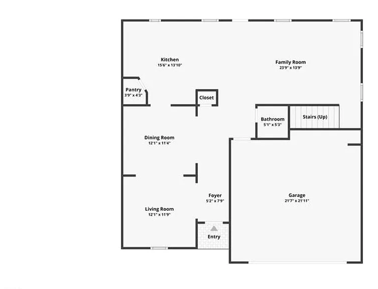 636 Mackenzie Cv — Photo 2