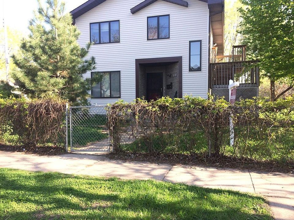 1st image of 712 26th Ave NE #1