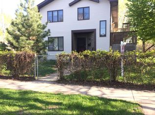 712 26th Ave NE #1, Minneapolis, MN 55418