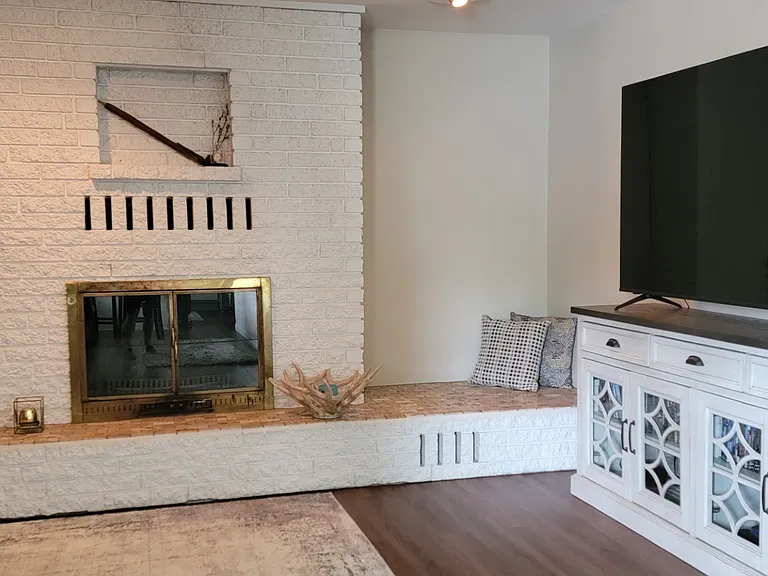 1017 Pedro St — Photo 7