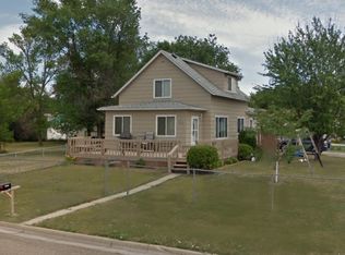 323 S Greenwood St, Aberdeen, SD 57401