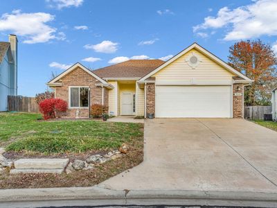 904 Colonial Dr, Lawrence, KS, 66049