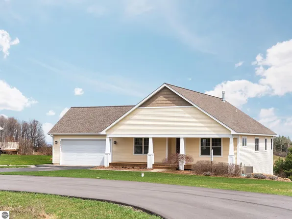 8371 Boca Vista Trl, Traverse City, MI 49684